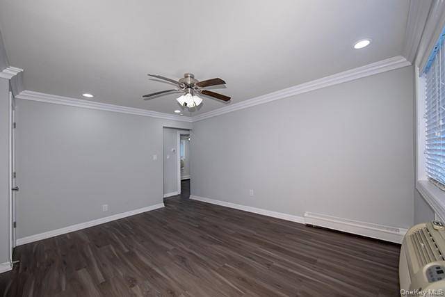 40 Broadway #A2, Amityville, NY 11701