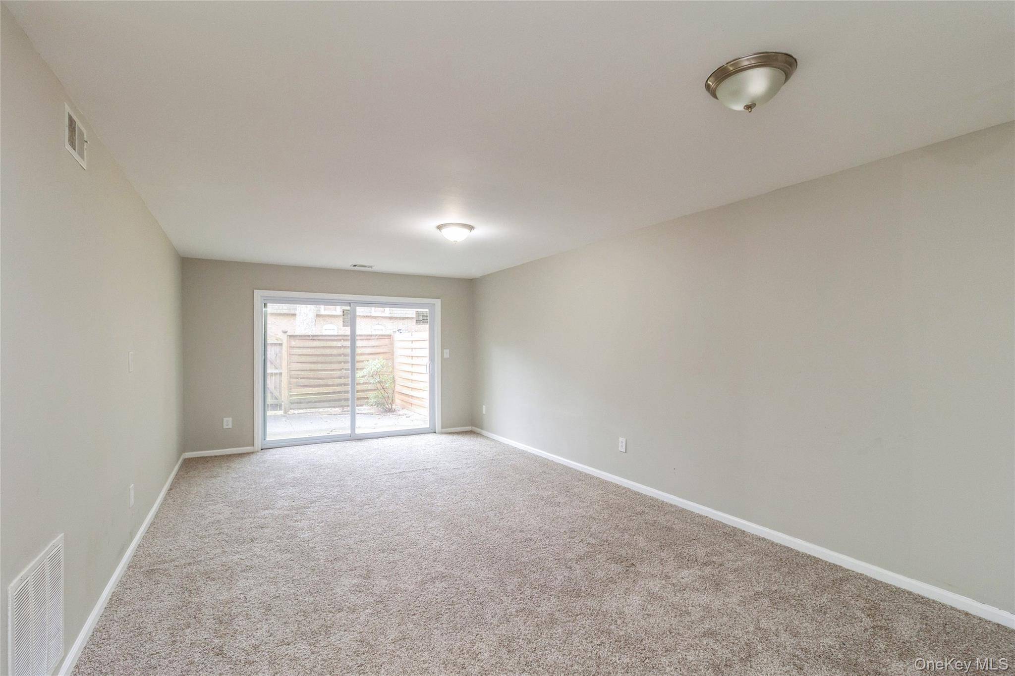 655 Middle Country RD #4D1, Coram, NY 11727