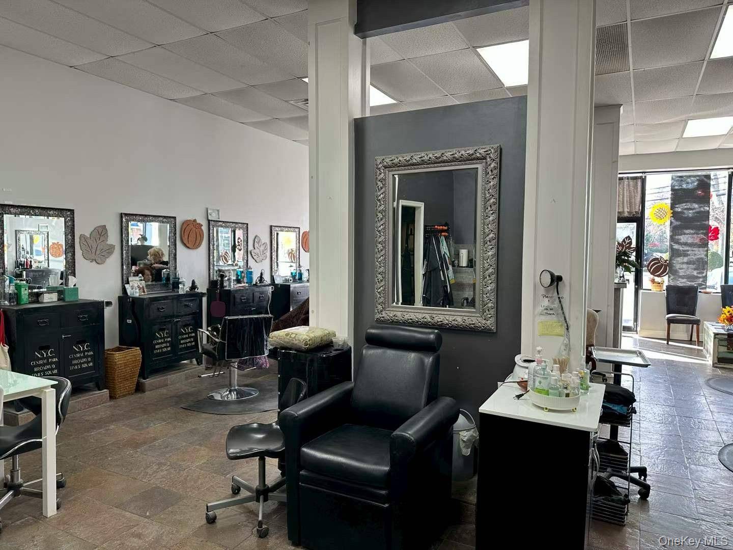 632 Broadway, Massapequa, NY 11758