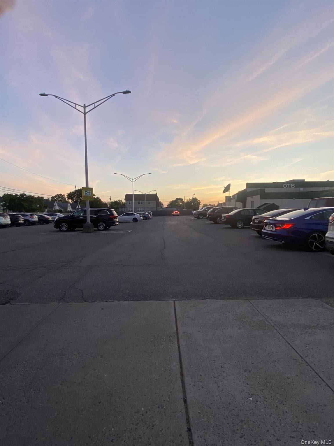 1081 Hempstead, Franklin Square, NY 11010