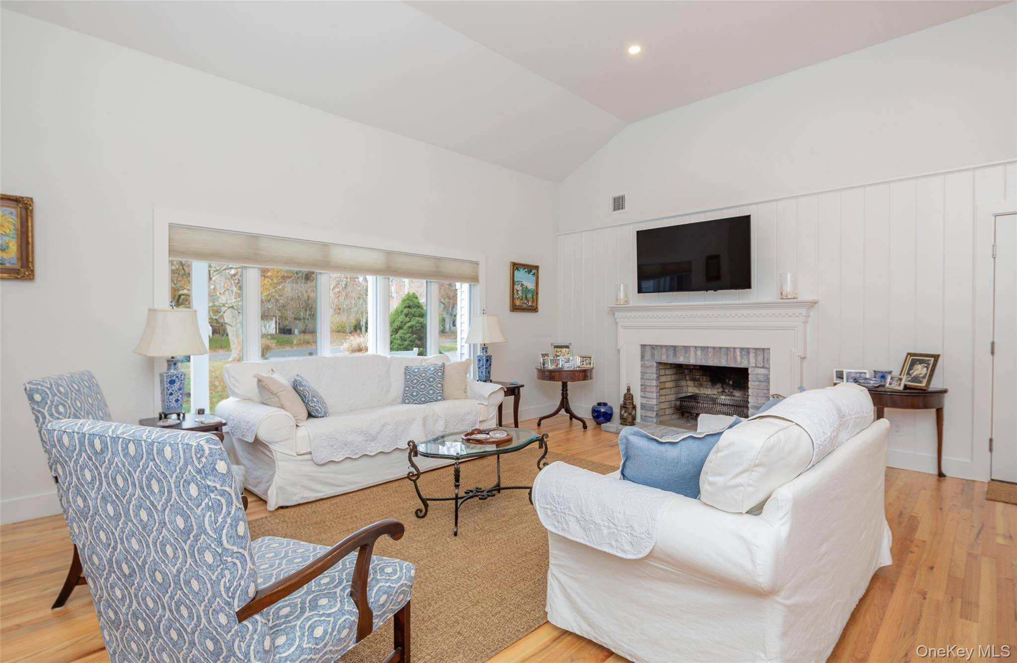 64 Aspatuck RD, Westhampton Beach, NY 11978