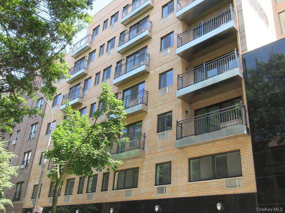 3749 81st ST #3A, Jackson Heights, NY 11372