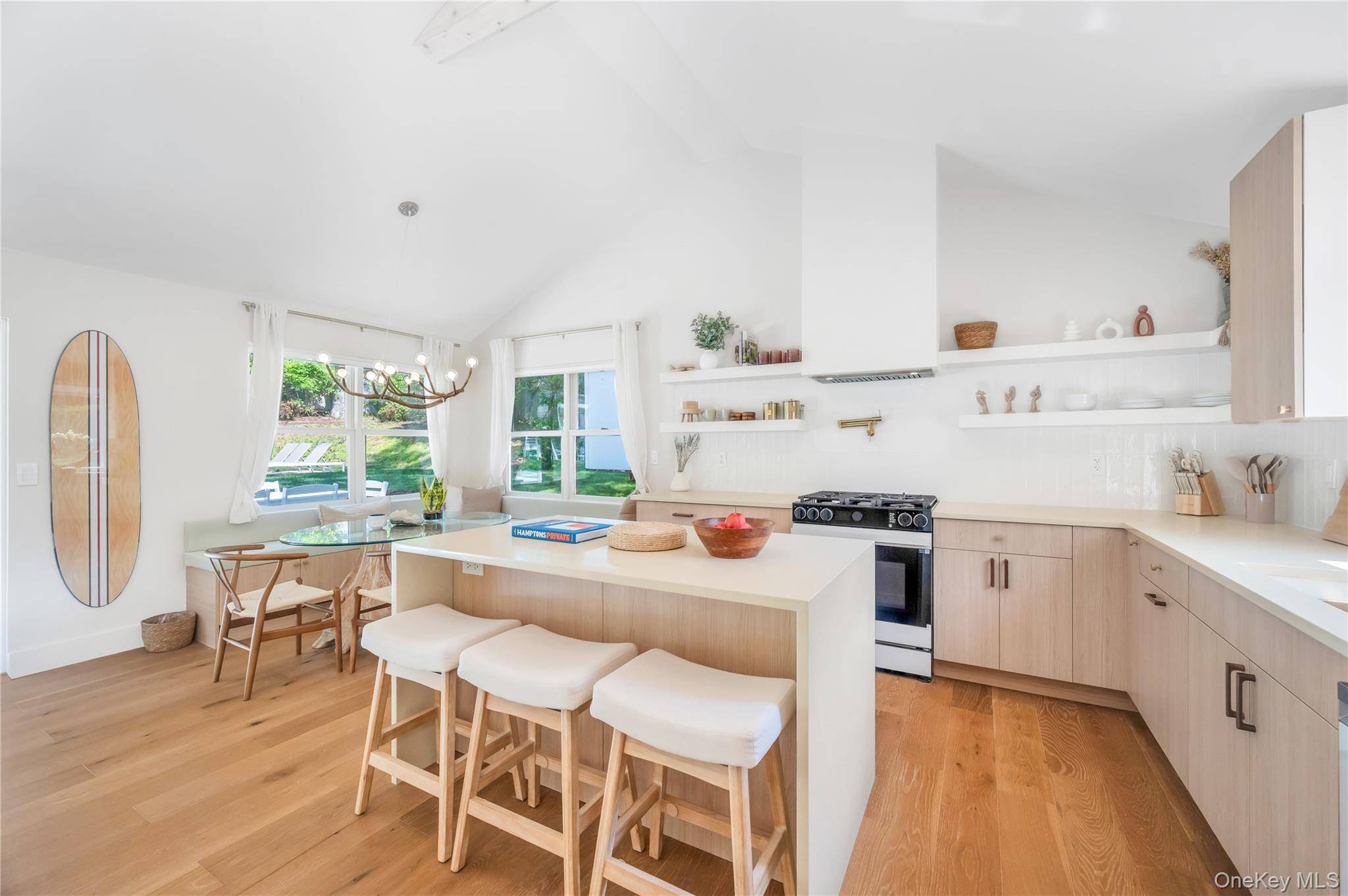 9 Pine Tree Road, Southampton, NY 11968