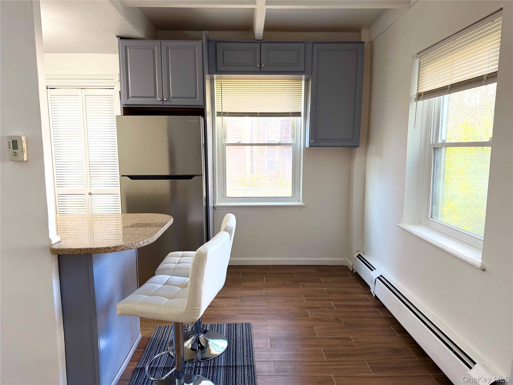 147-53 Grand Central Pkwy #1, Briarwood, NY 11435