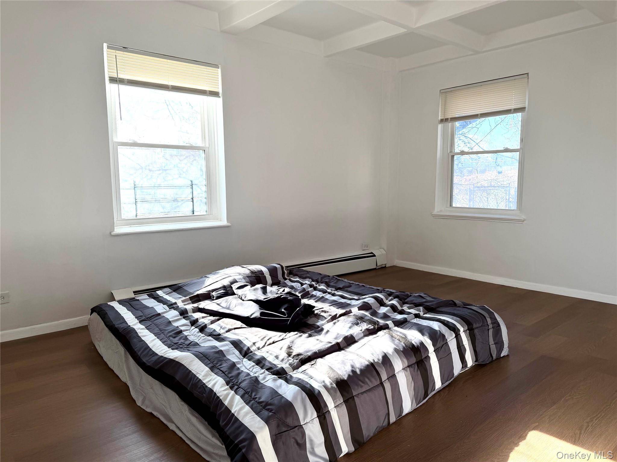 147-53 Grand Central Pkwy #1, Briarwood, NY 11435
