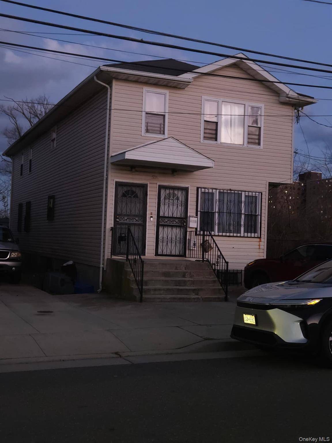 506 Beach 43rd ST, Far Rockaway, NY 11691