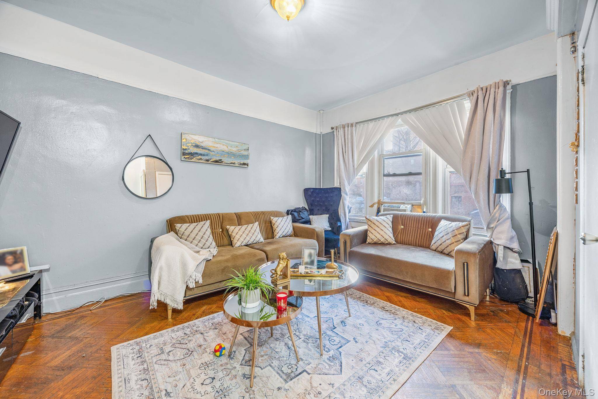 927 E 35th ST, Brooklyn, NY 11210
