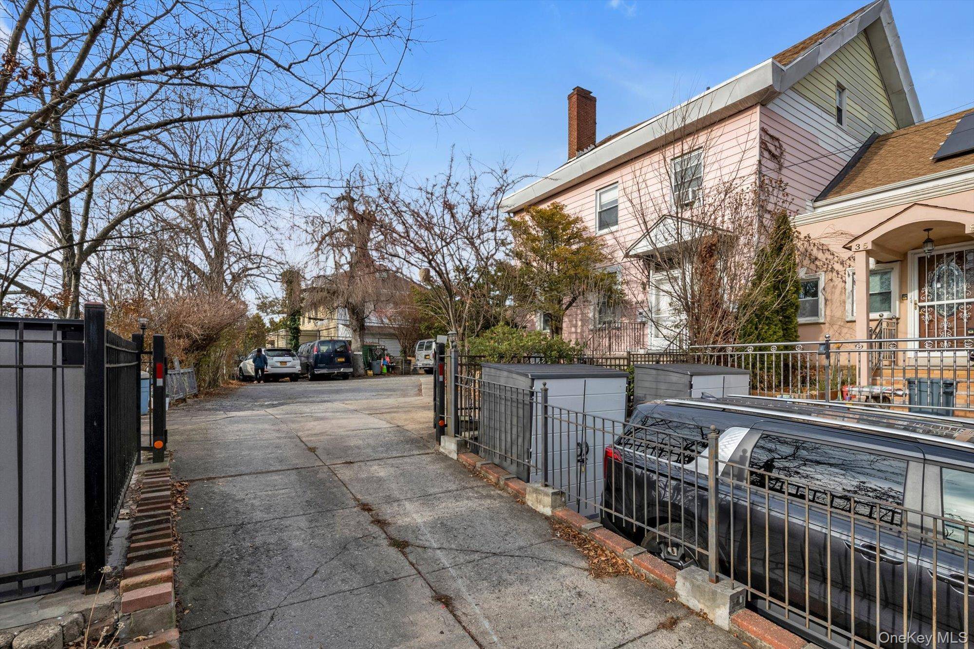 35-78/82 161st ST, Flushing, NY 11358