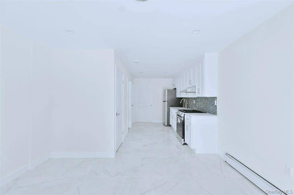 107-47 49th Ave, Corona, NY 11368