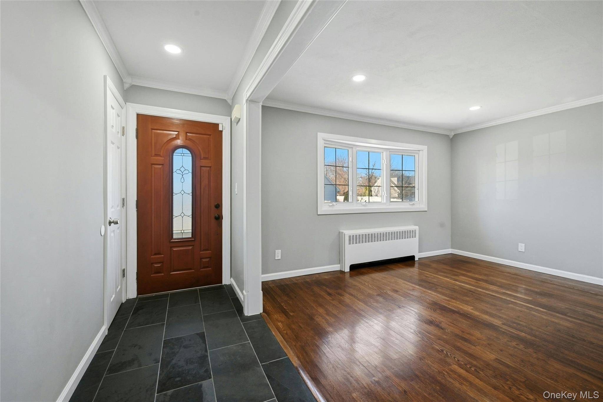 123 S Fordham RD, Hicksville, NY 11801