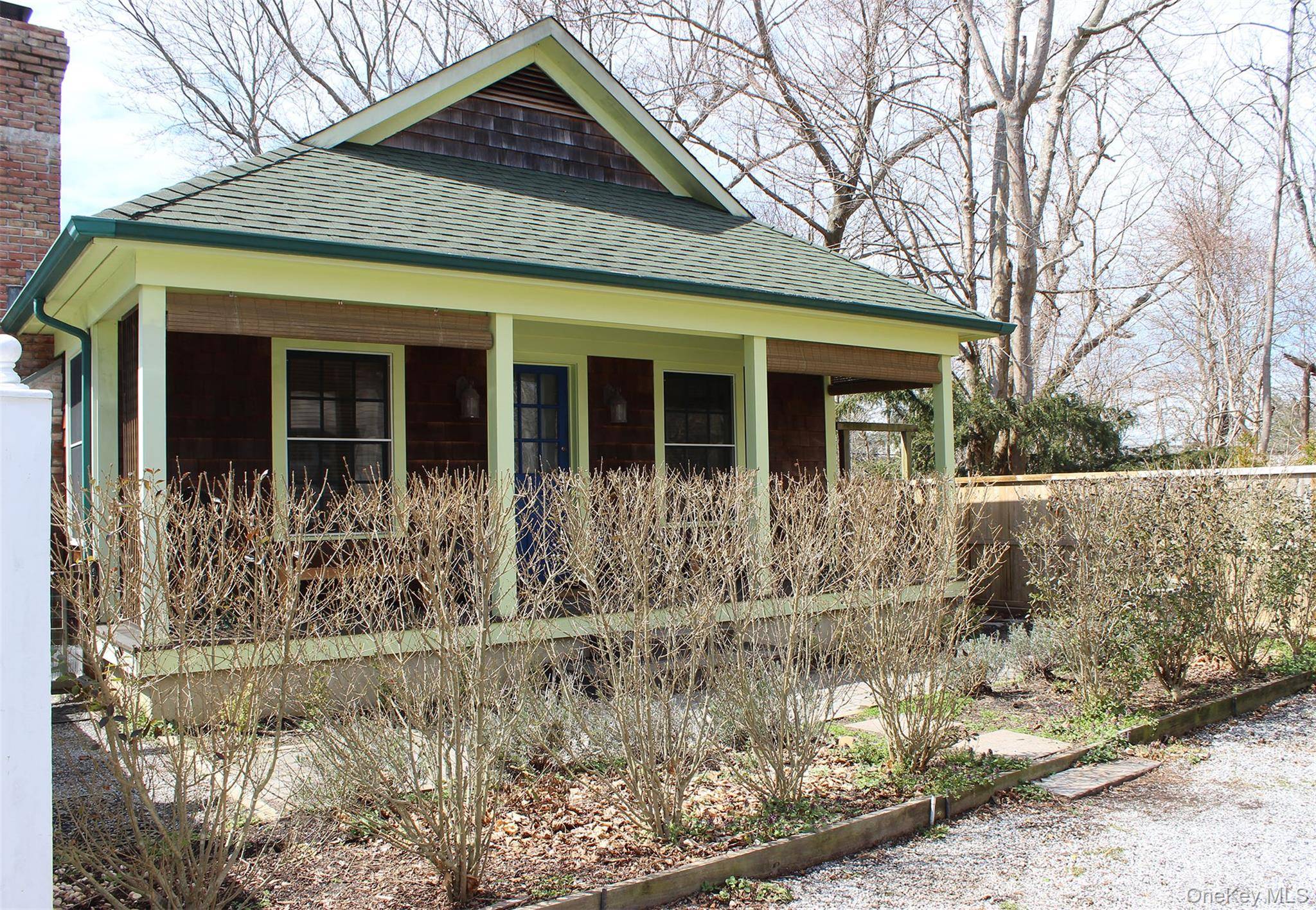 21 N Sea RD, Southampton, NY 11968