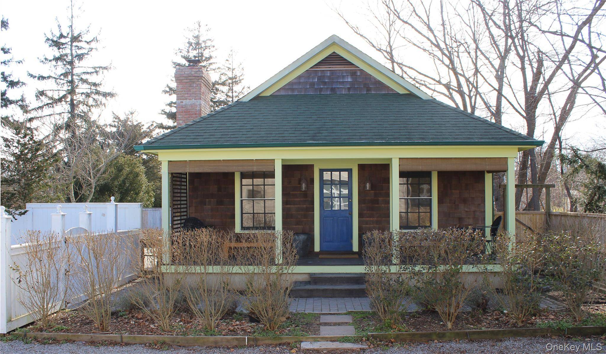 21 N Sea RD, Southampton, NY 11968