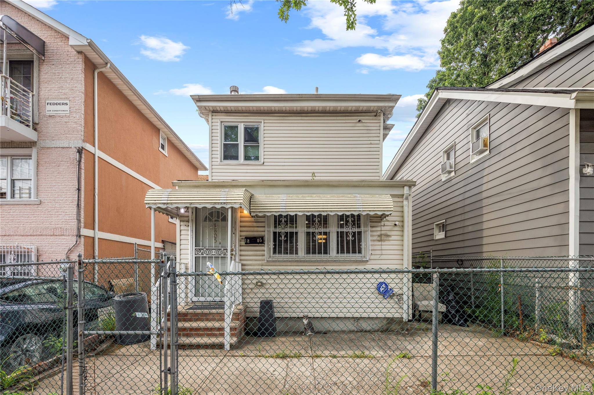 1805 Lacombe AVE, Bronx, NY 10473