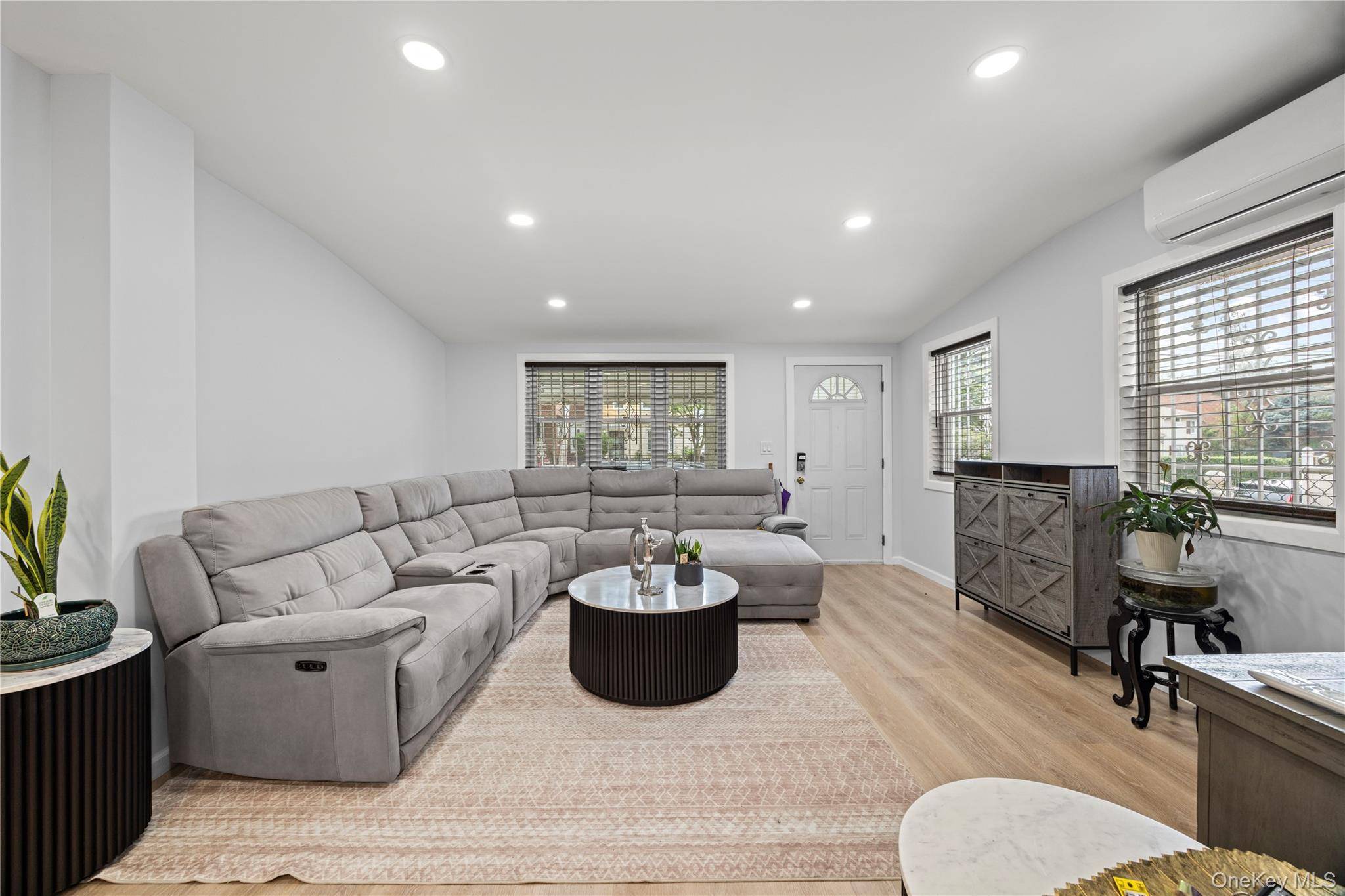 1805 Lacombe AVE, Bronx, NY 10473