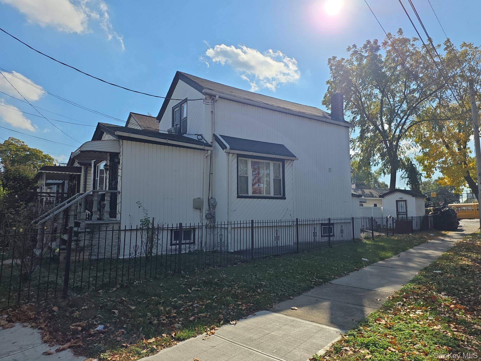 140-04 123rd AVE, Jamaica, NY 11436
