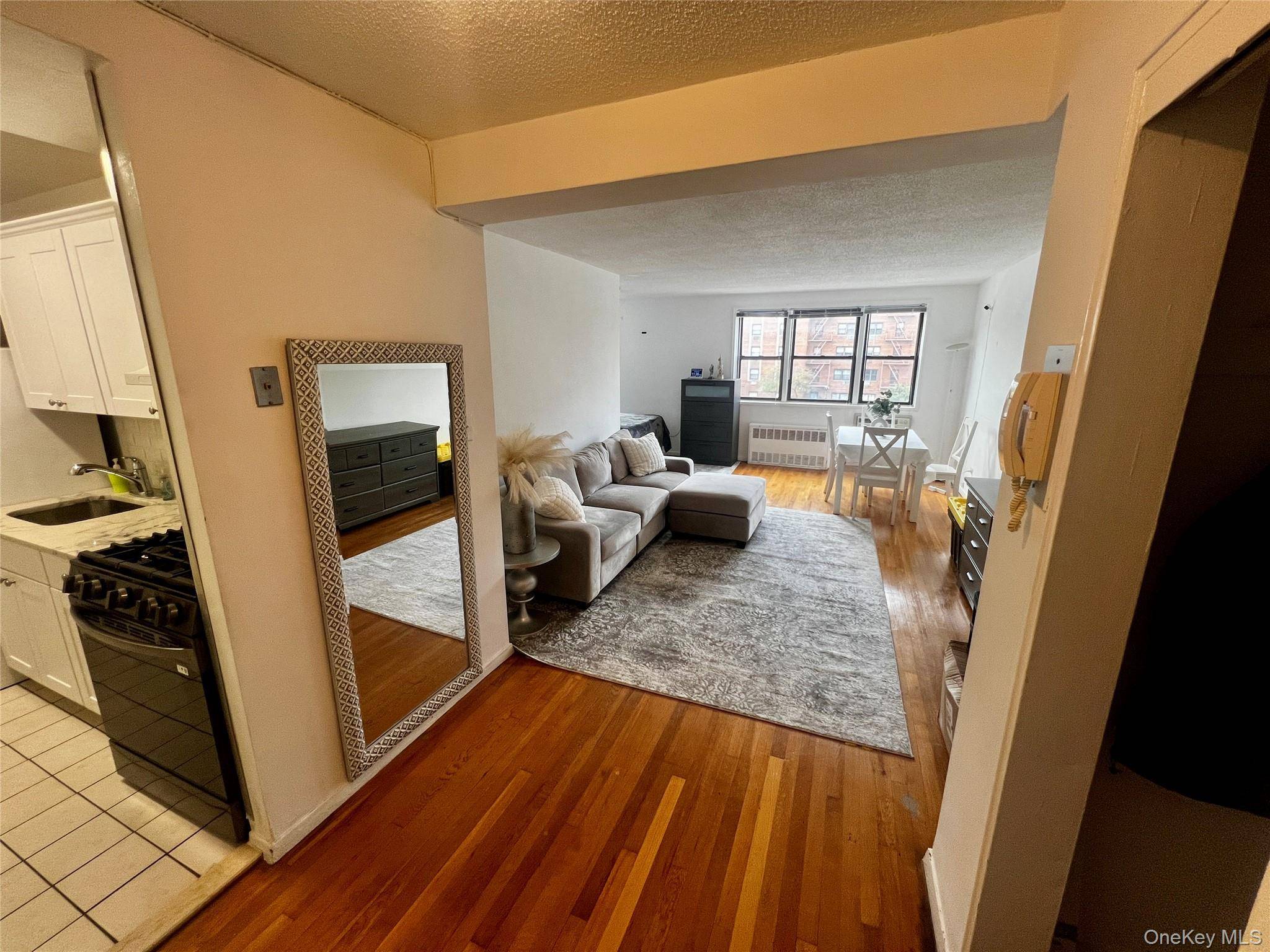 84-29 155th AVE #2H, Howard Beach, NY 11414