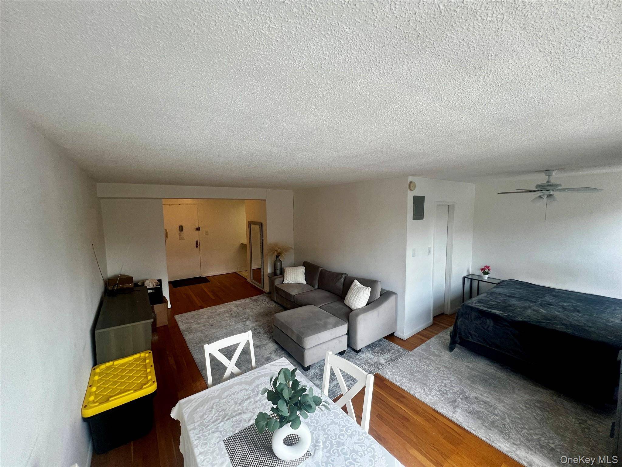 84-29 155th AVE #2H, Howard Beach, NY 11414