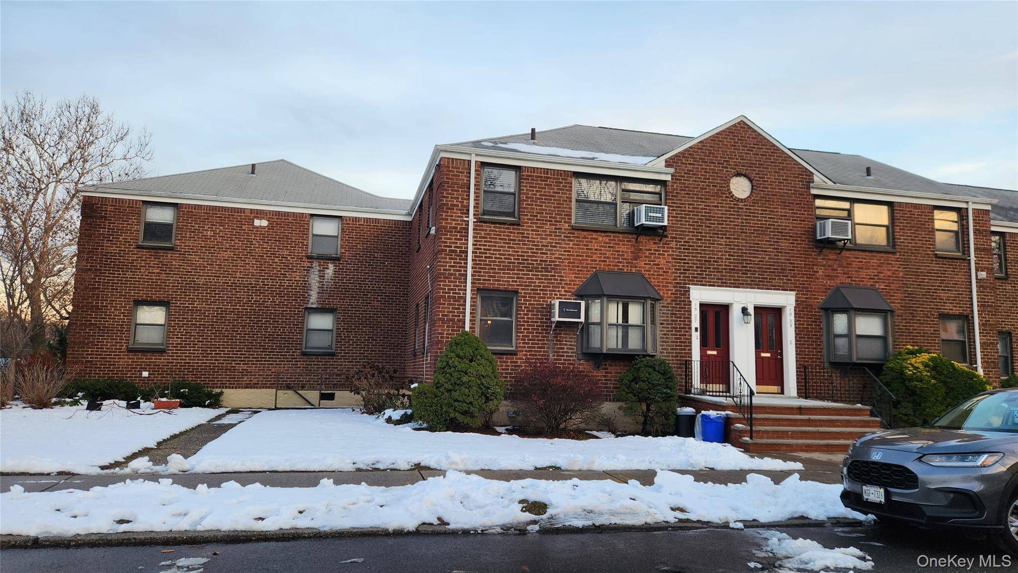 15-27 159 Street 159 Street #619, Whitestone, NY 11357