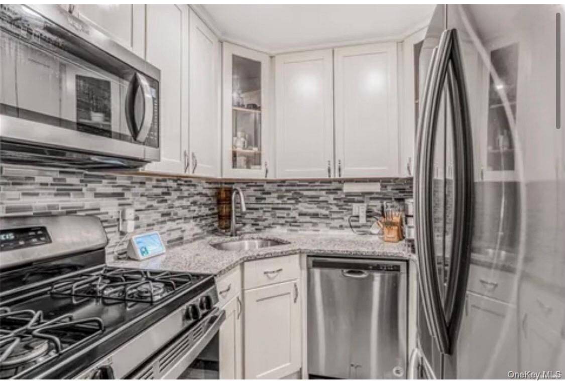 46-12 161st ST #2C, Flushing, NY 11358