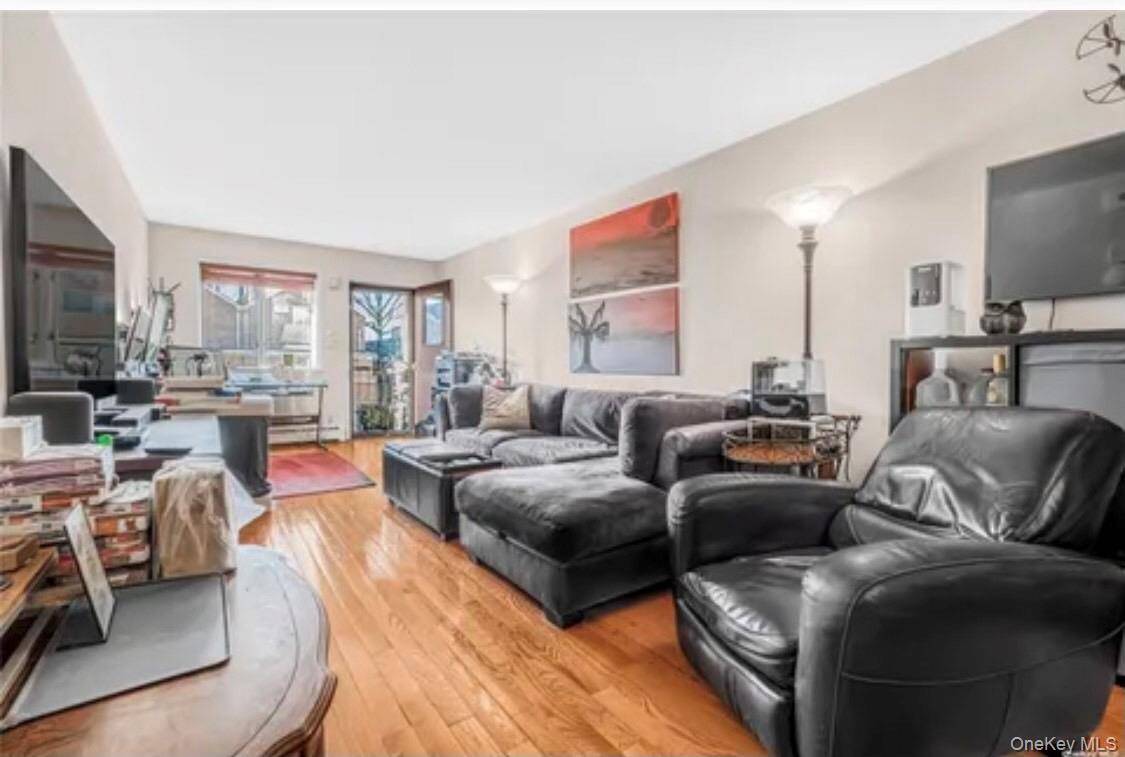 46-12 161st ST #2C, Flushing, NY 11358