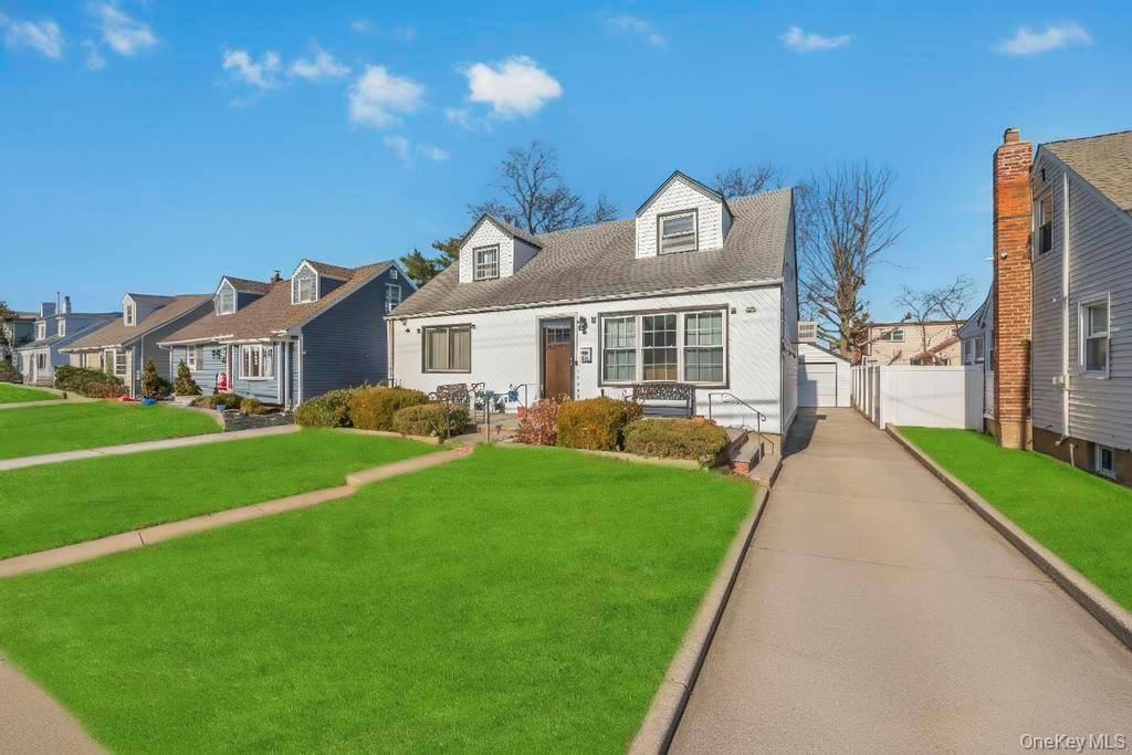 181 Martens AVE, Valley Stream, NY 11580