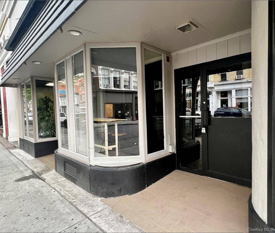 302-304 Main ST, Poughkeepsie, NY 12601