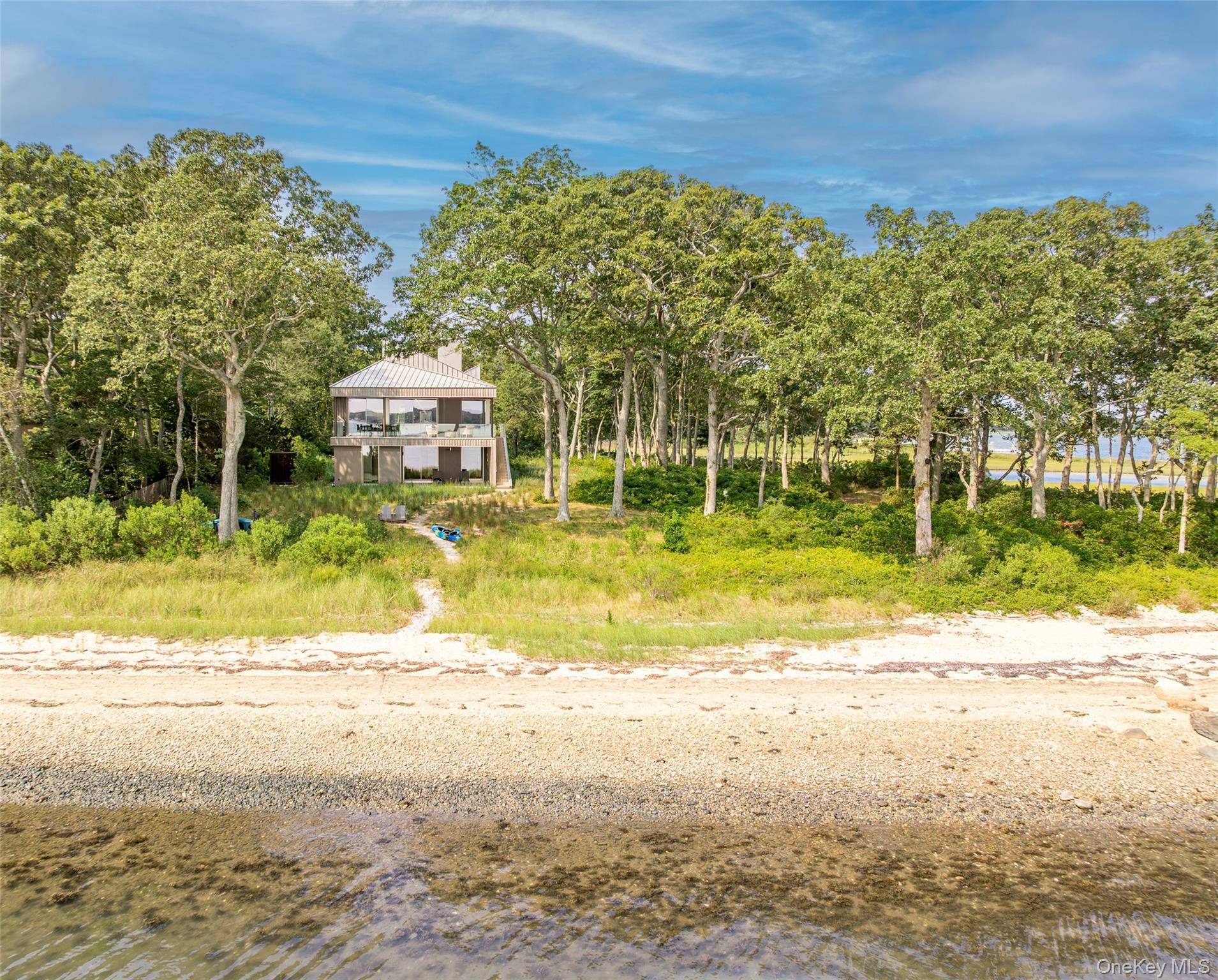 47L S Ferry RD, Shelter Island, NY 11964