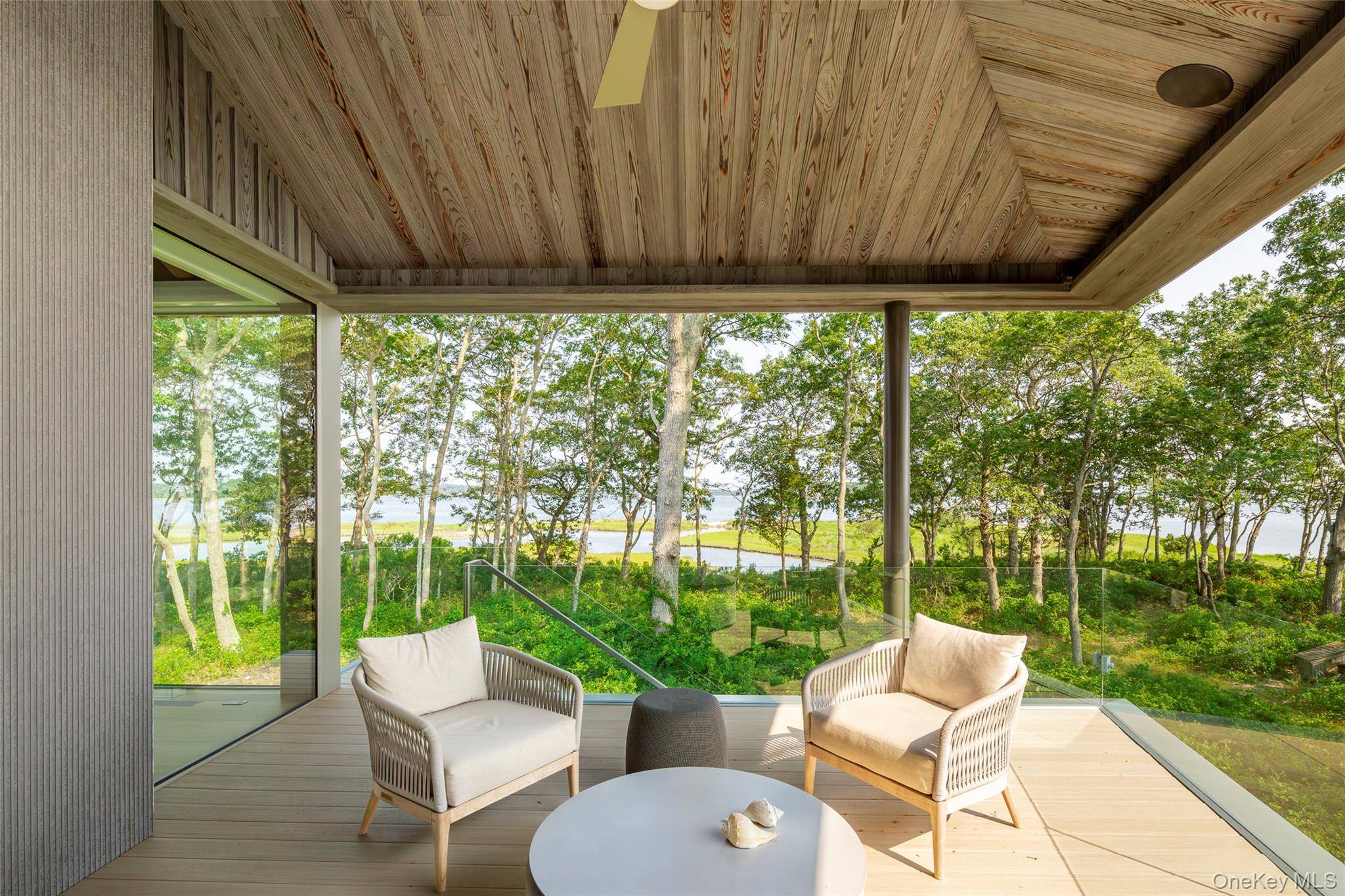 47L S Ferry RD, Shelter Island, NY 11964