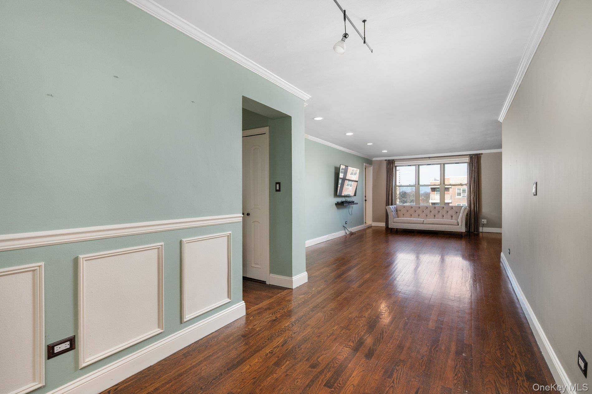 23-55 Bell Boulevard BLVD #6C, Bayside, NY 11360
