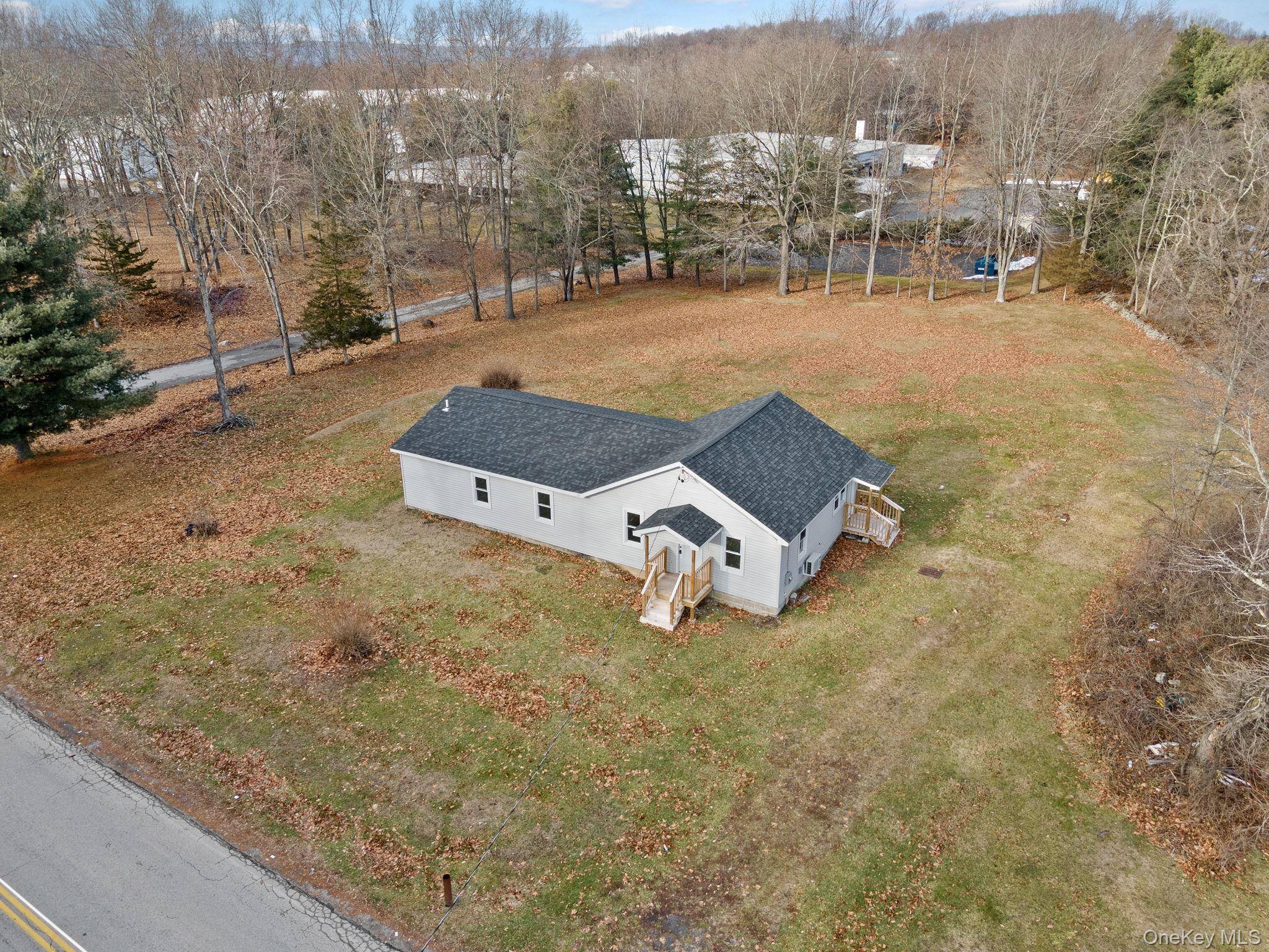 120 Bracken RD, Montgomery, NY 12549