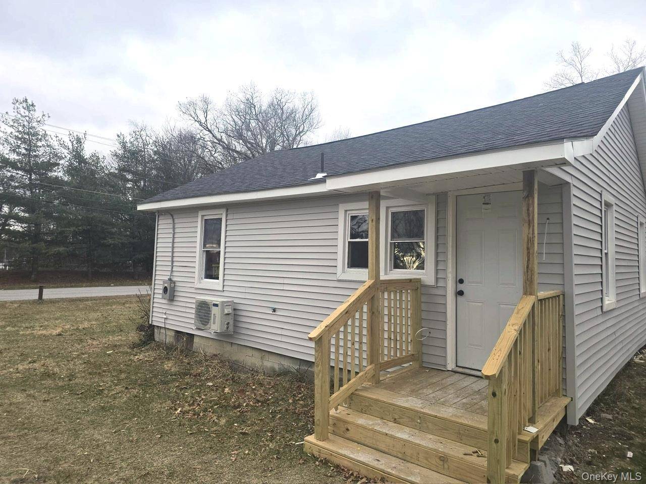 120 Bracken RD, Montgomery, NY 12549