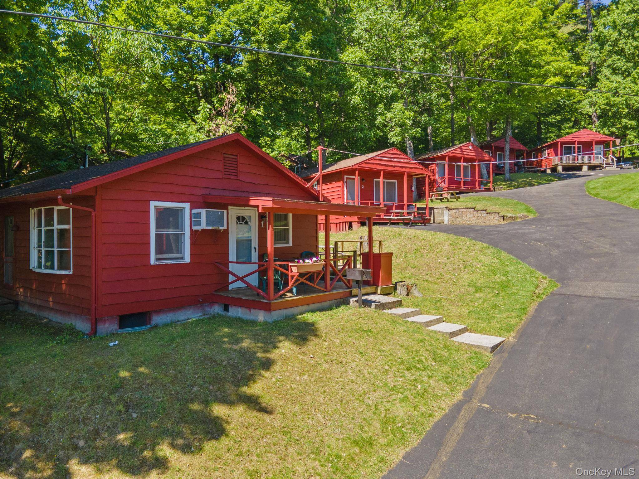 3041 Lakeshore DR, Lake George, NY 12845