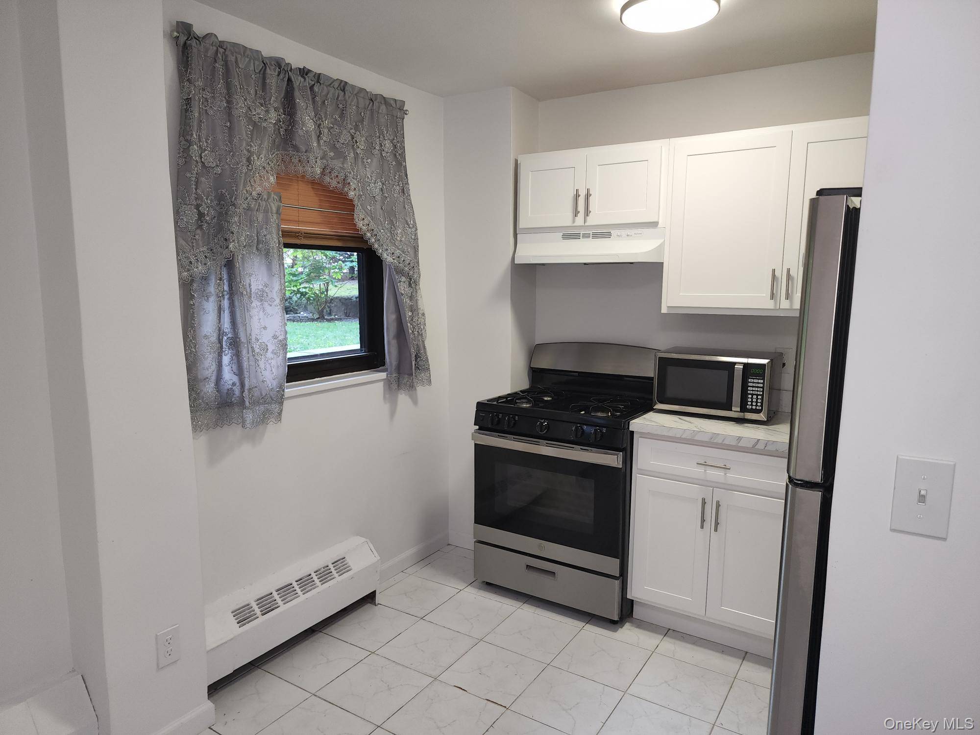 61-35 N 98th ST #St-G, Rego Park, NY 11374