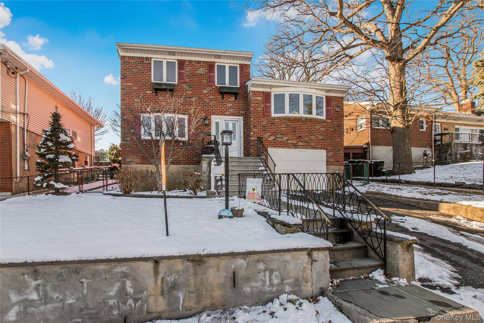 305 Glenbrook AVE, Yonkers, NY 10705