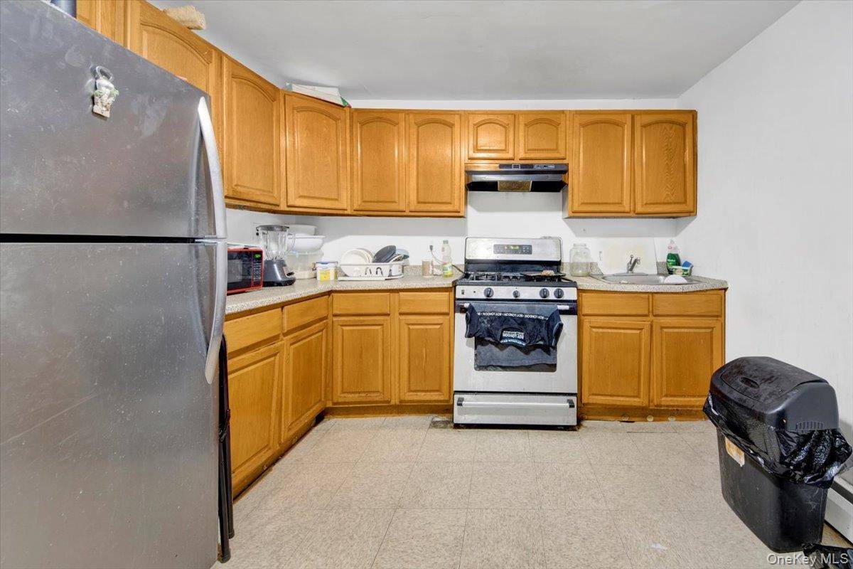 12 Broad AVE, Ossining, NY 10562