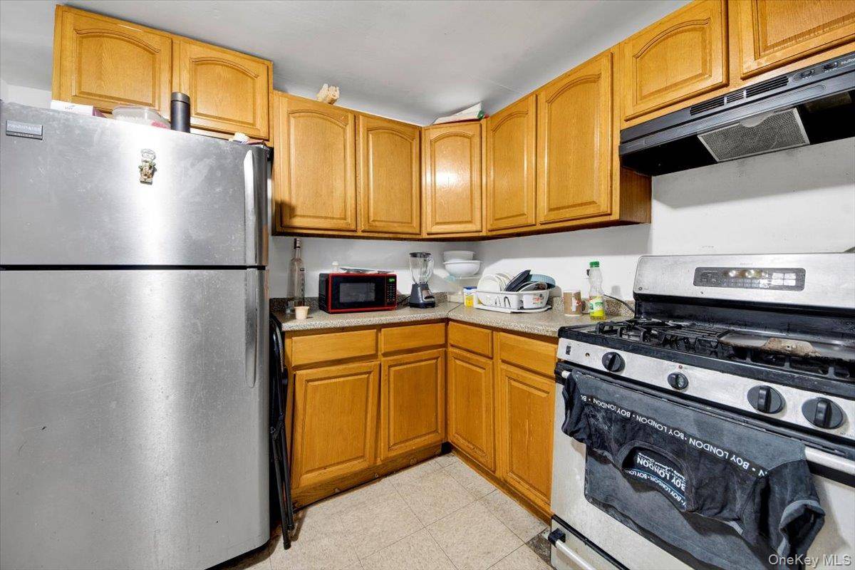 12 Broad AVE, Ossining, NY 10562