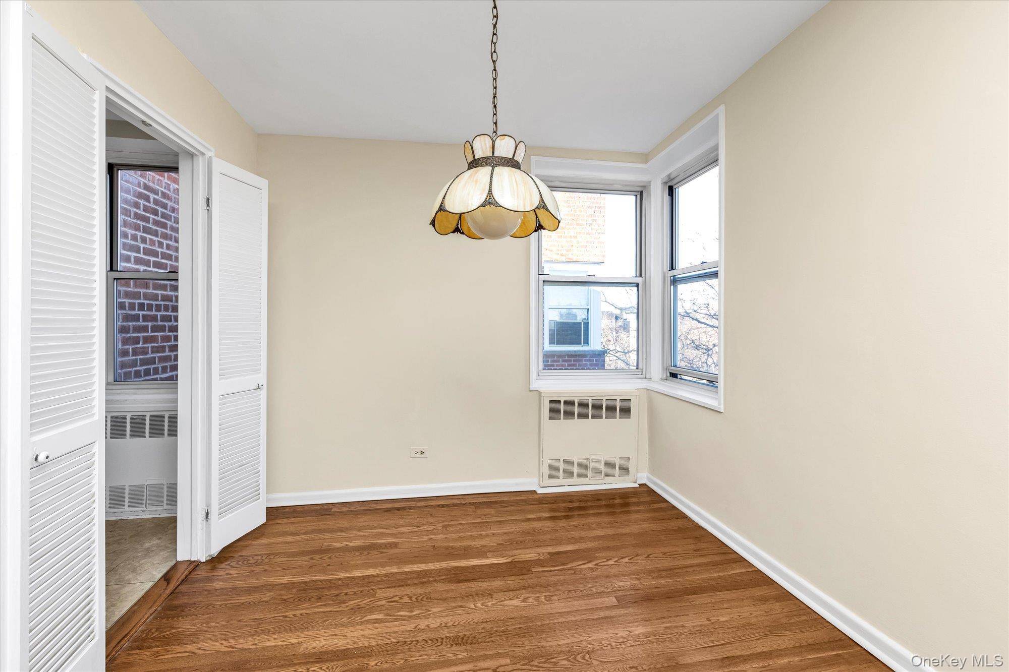 209-80 18 AVE #6D, Bayside, NY 11360