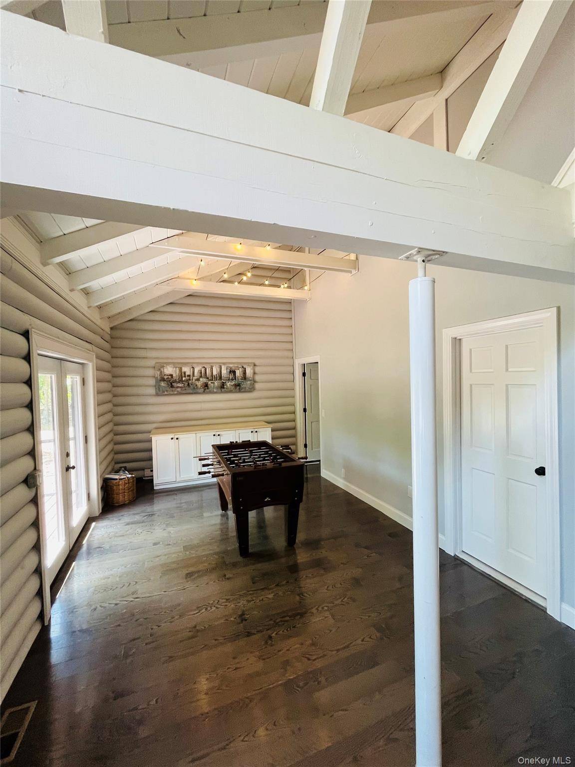 1710 Gull Pond LN, Greenport, NY 11944