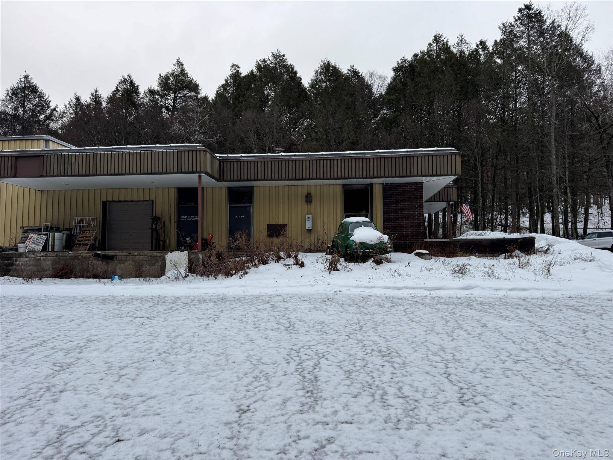 13 183B RD, Swan Lake, NY 12720