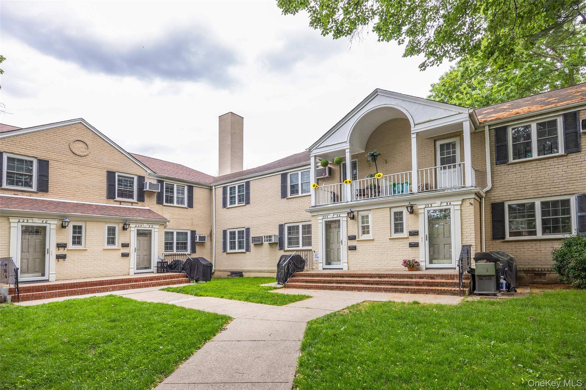 223-36 65th AVE #2A, Bayside, NY 11364