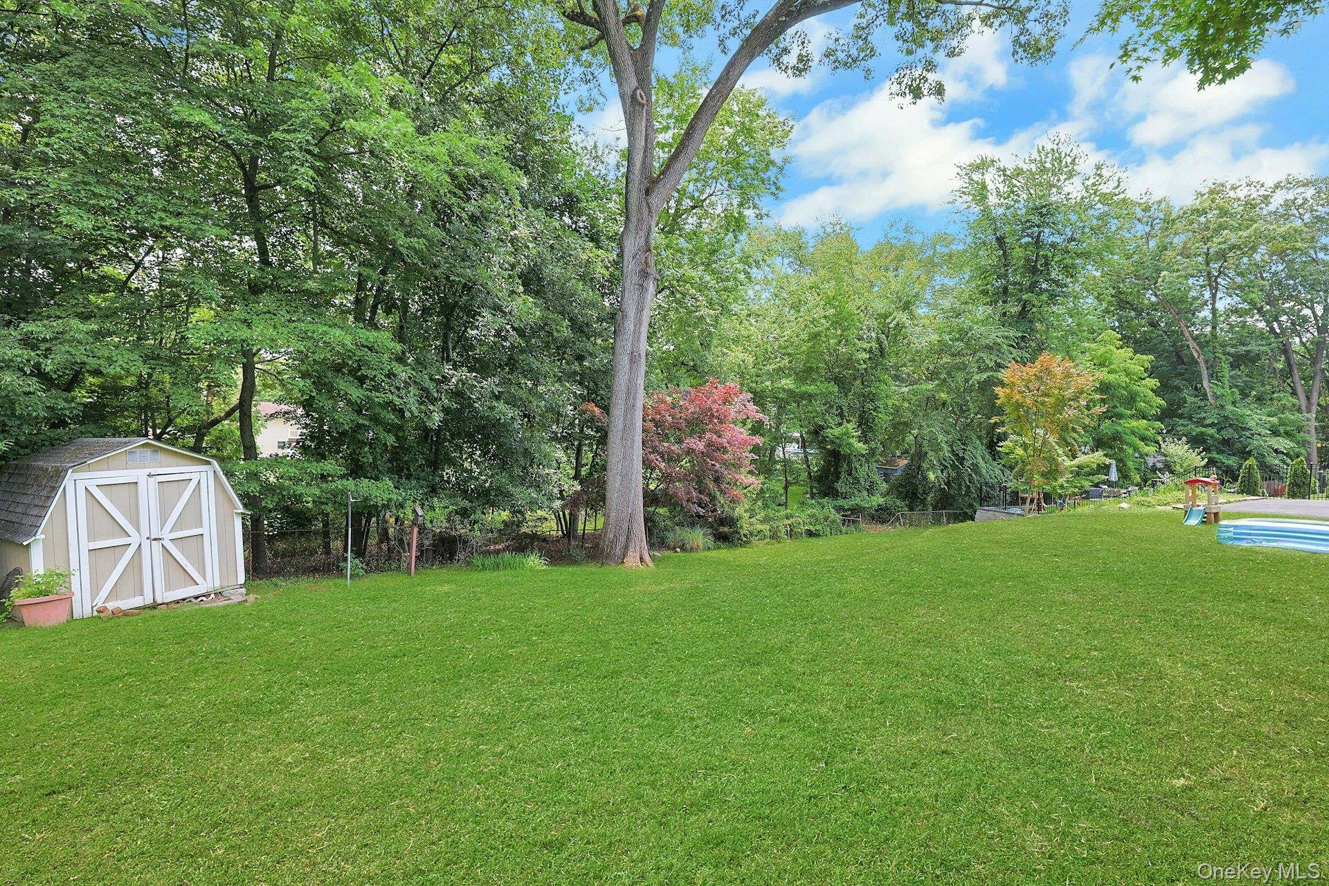42 Briarwood DR, New City, NY 10956