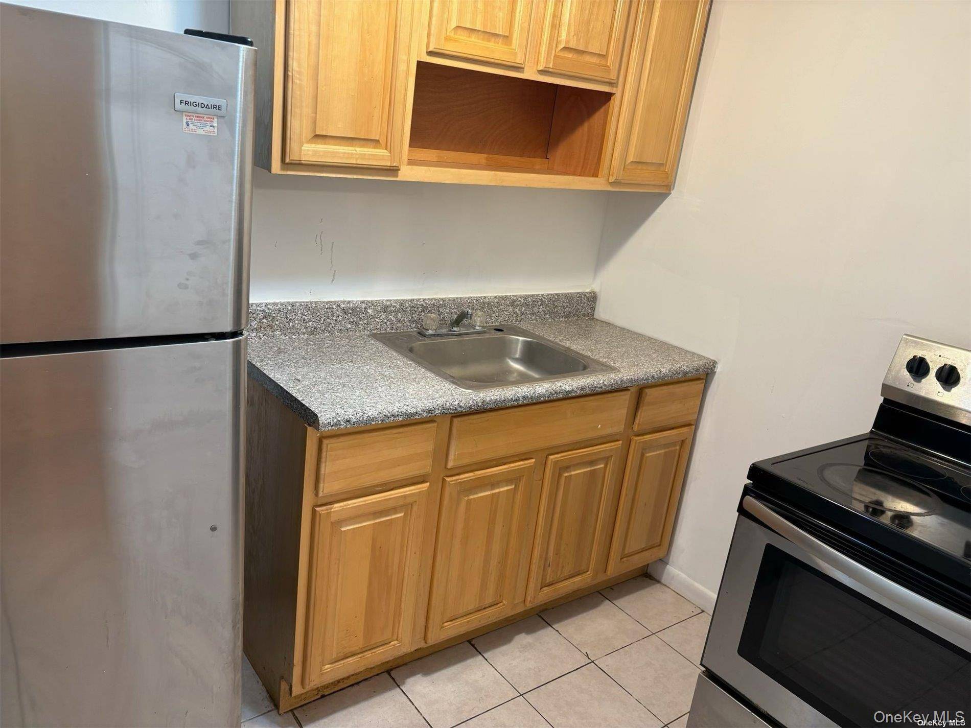 686 E 223rd ST #B, Bronx, NY 10466