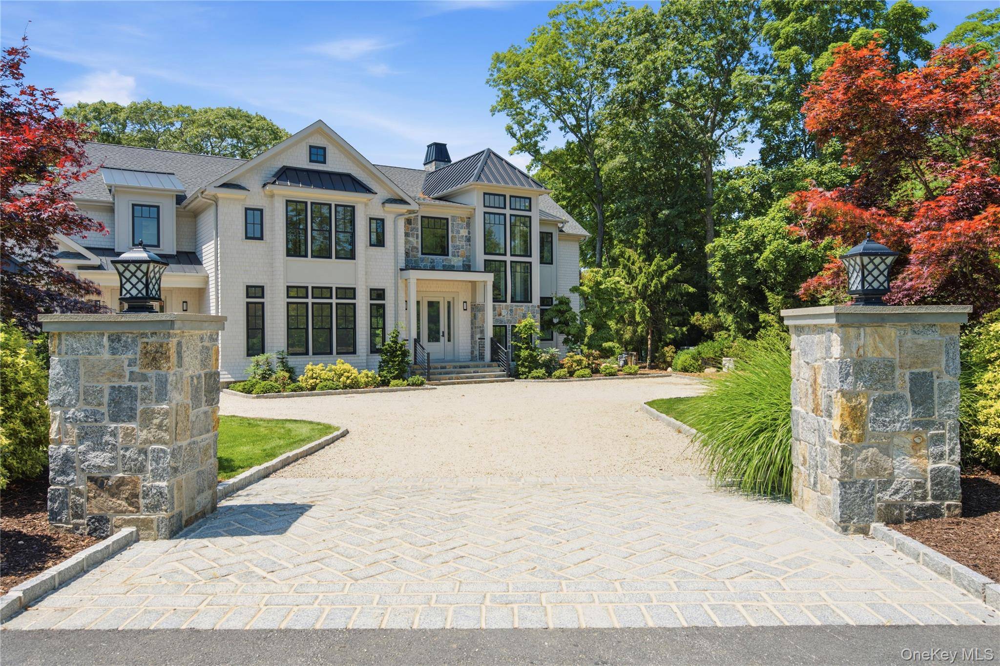 1750 Hobart RD, Southold, NY 11971