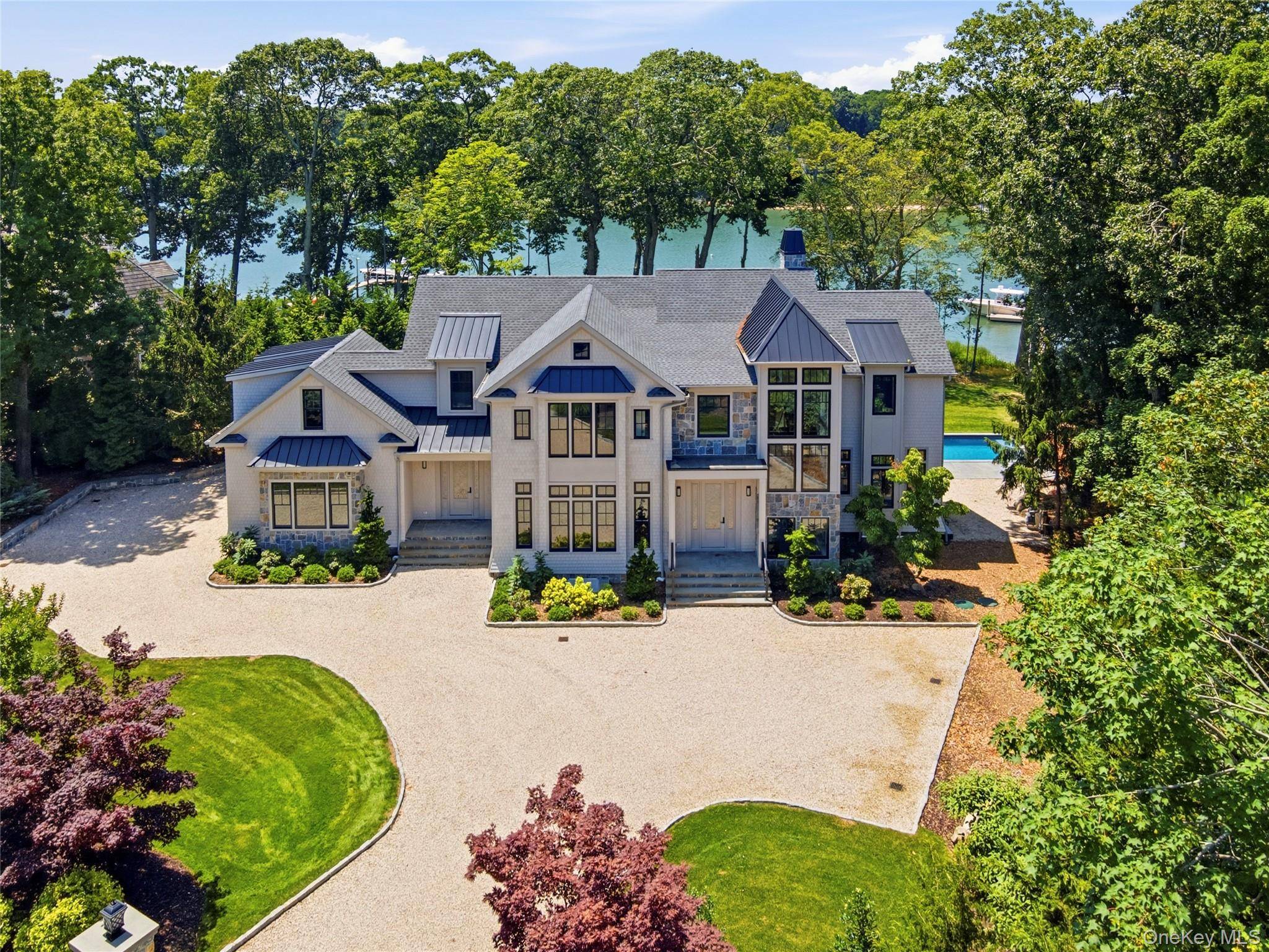 1750 Hobart RD, Southold, NY 11971