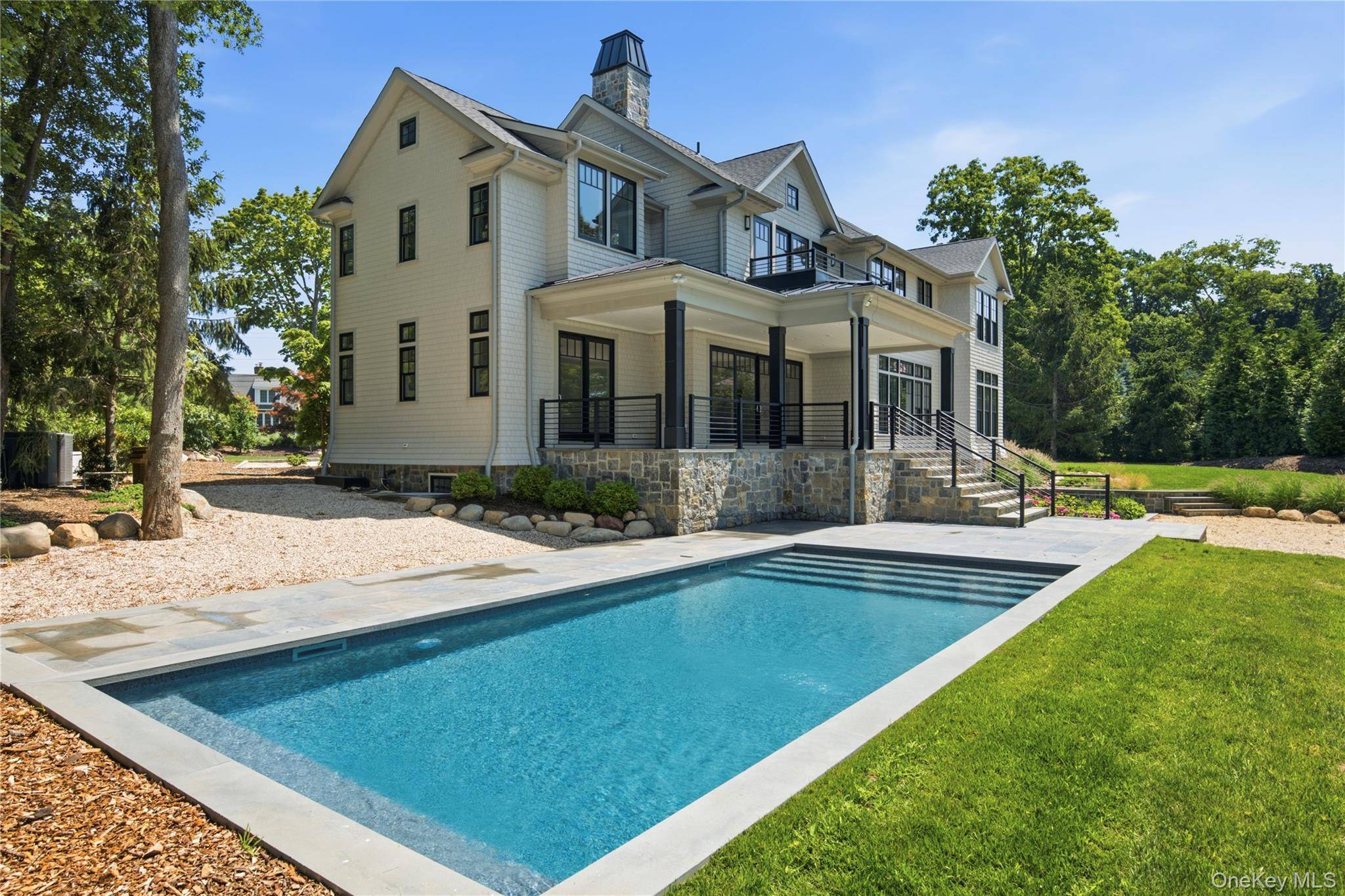 1750 Hobart RD, Southold, NY 11971