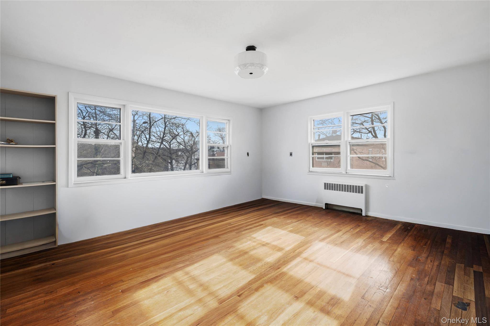 6209 Spencer TER, Bronx, NY 10471