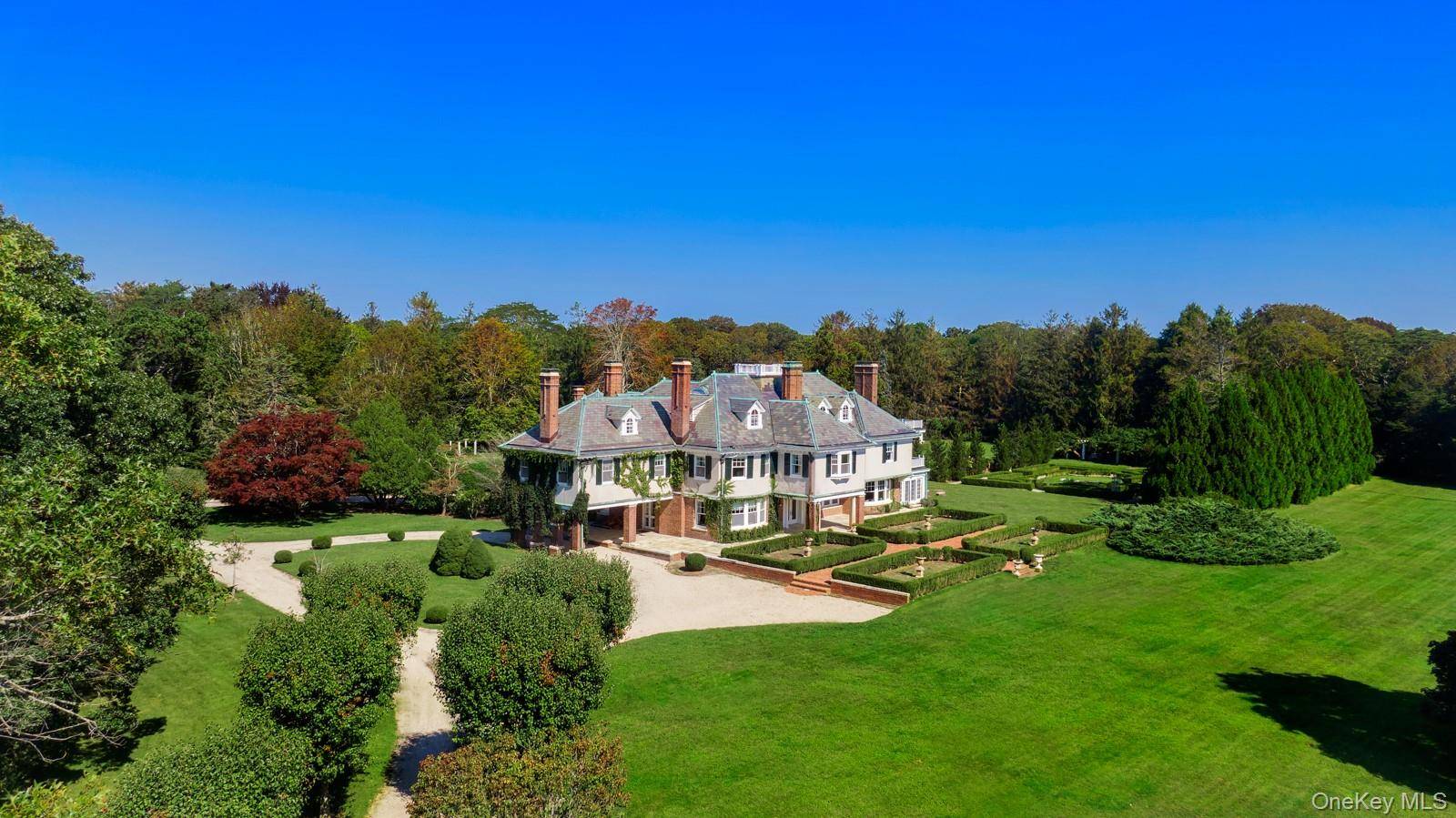 94 Quogue ST, Quogue, NY 11959