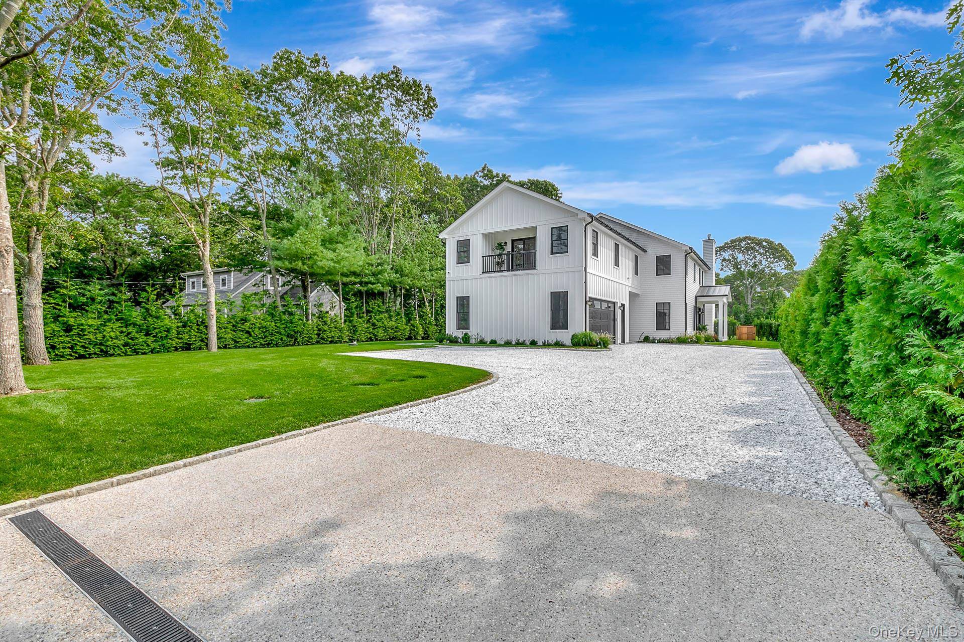 66 Peters LN, Westhampton Beach, NY 11978