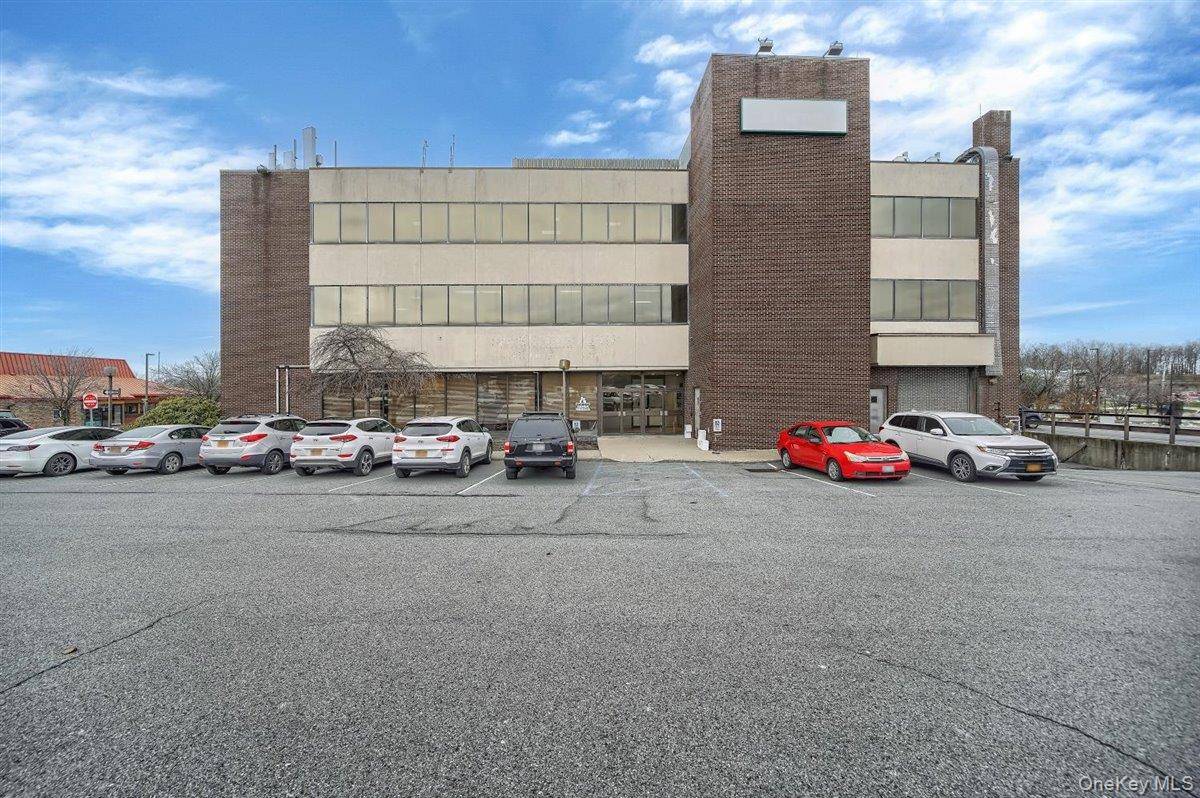 15 Matthews ST #B, Goshen, NY 10924