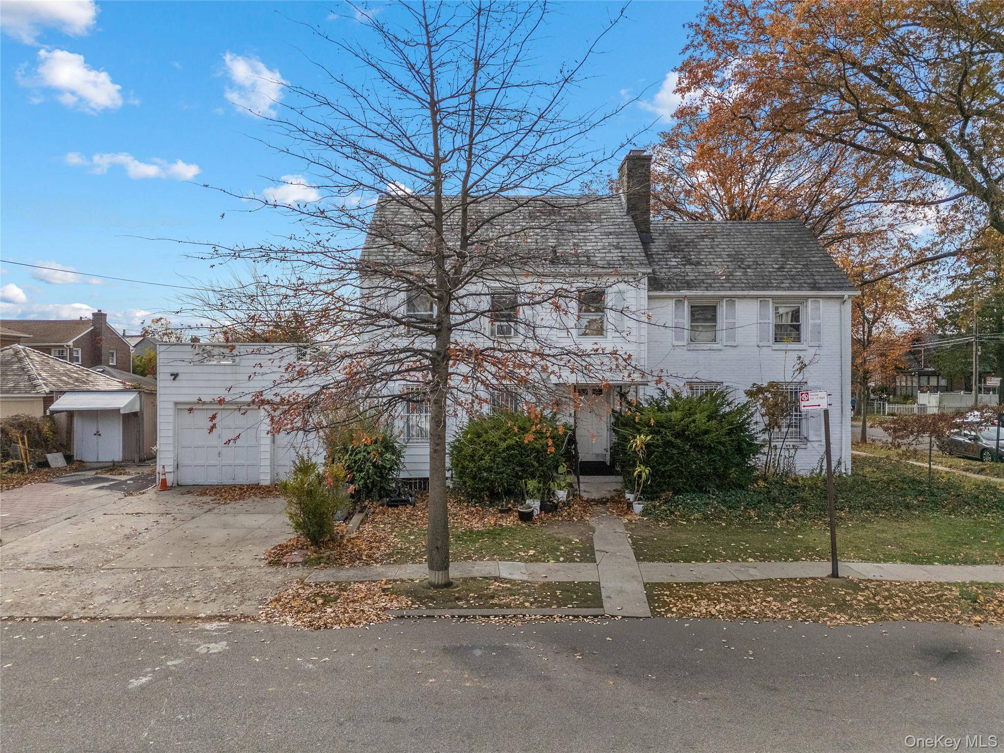 52-06 Bowne ST, Flushing, NY 11355